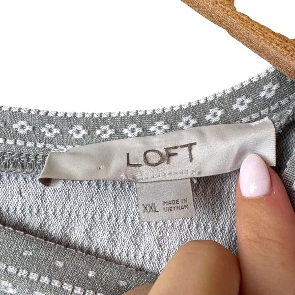 LOFT Plus Gray & White Jacquard Pattern Stretch Knit Button Back Babydoll Dress - Picture 12 of 13